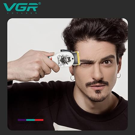 ماكينة حلاقة شعر لاسلكية من سلسلة الصالون الاحترافية V-699 بشاشة رقمية/ذراع مدبب لقص الشعر/بطارية ليثيوم ايون 2000 مللي أمبير في الساعة/وقت تشغيل 180 دقيقة/شحن USB/حلقة تعليق جي ار، أبيض، في-699
